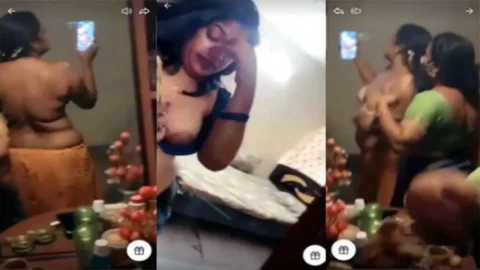 Multiple Mummy Jaanu Nude Solo Live Show